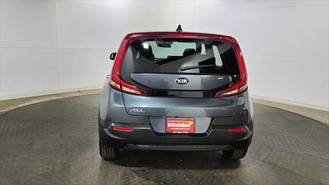 2020 kia soul lx