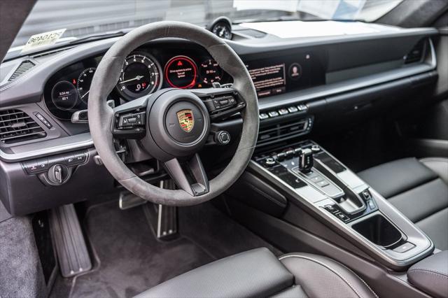 2024 porsche 911 carrera s