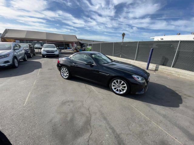 2019 mercedes-benz slc 300 base
