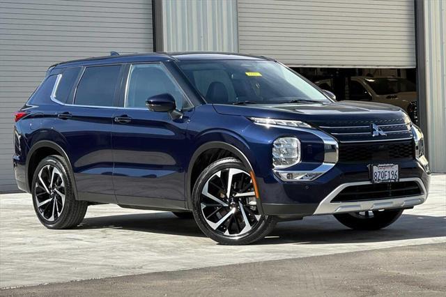 2022 mitsubishi outlander se