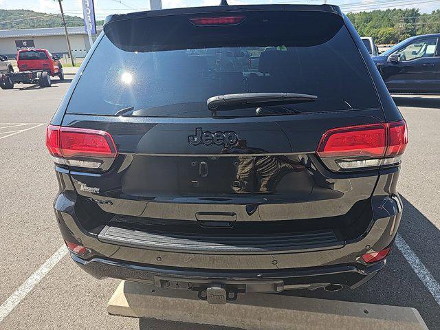 2021 jeep grand cherokee laredo
