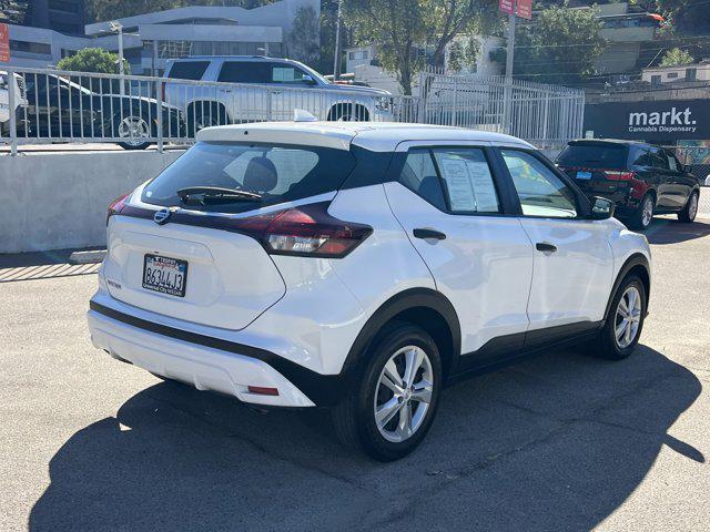 2021 nissan kicks s