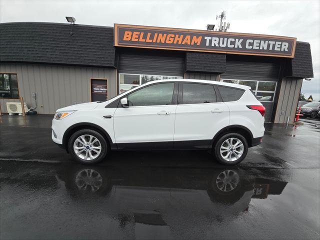 2019 ford escape se