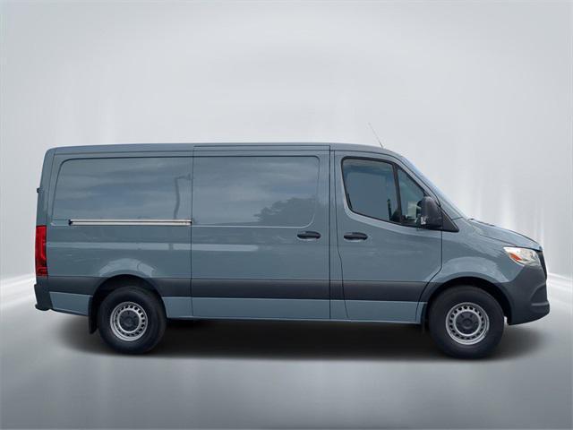 2023 mercedes-benz sprinter 2500 standard roof