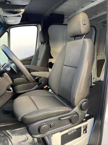 2019 mercedes-benz sprinter 1500 standard roof i4
