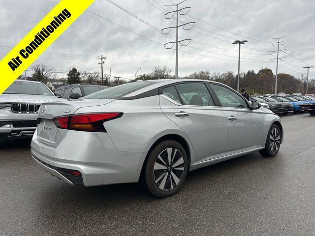 2022 nissan altima 2.5 sv