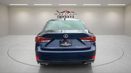 2019 Lexus IS