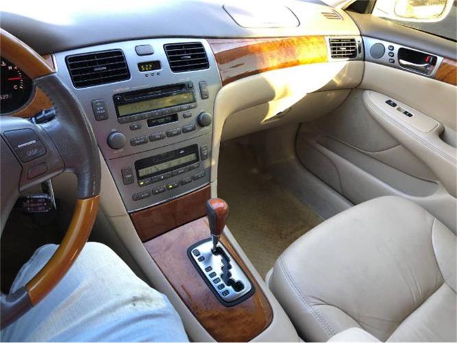 2005 lexus es330 in cadillac, michigan