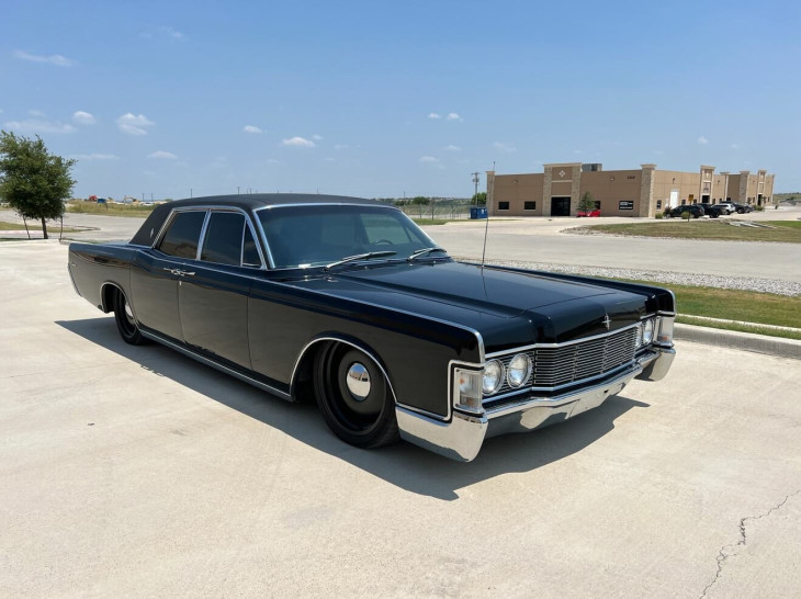 lincoln continental