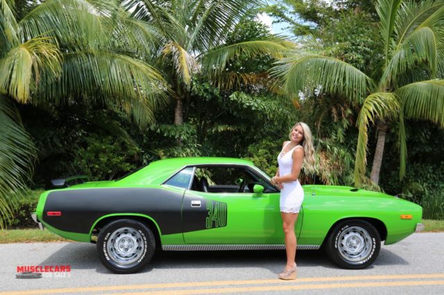 beautiful baracuda cuda ready to show and drive