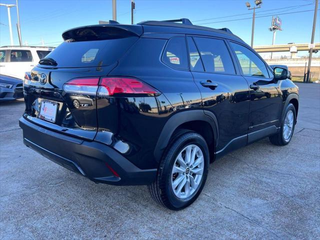 2022 toyota corolla cross le