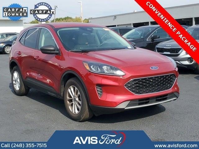 2022 ford escape se