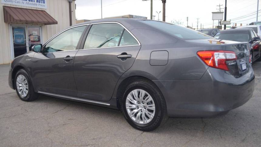 2013 toyota camry hybrid le