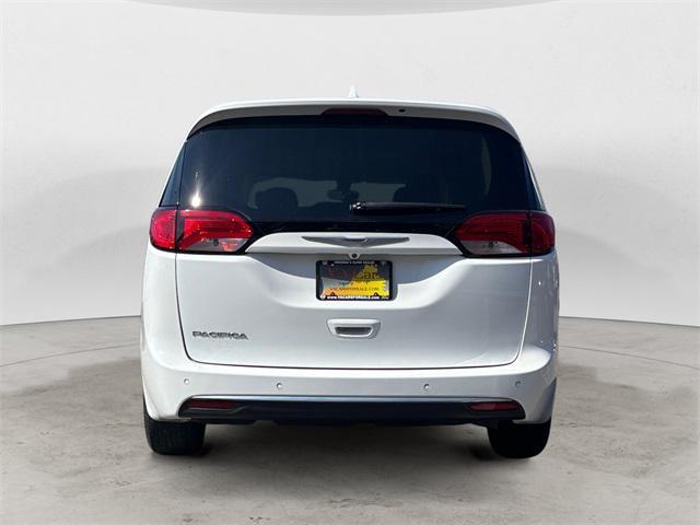 2018 chrysler pacifica touring plus