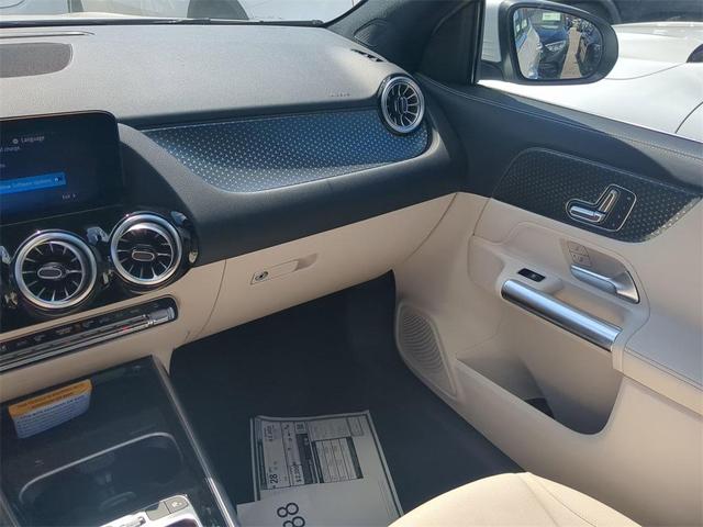 2025 mercedes-benz gla 250 base 4matic
