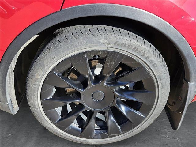 2021 tesla model y standard range rear-wheel drive