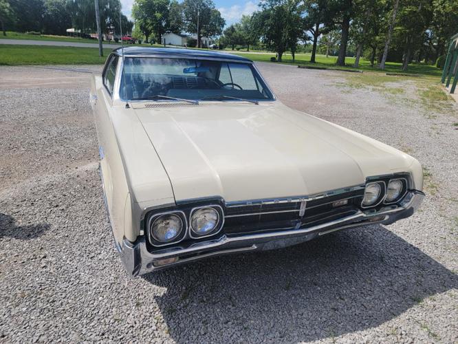 1966 oldsmobile 442 in nashville, illinois