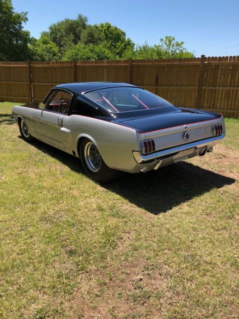 1966 mustang fastback custom, 460 ci, vintage air, 4 wheel disc brakes, a1 susp
