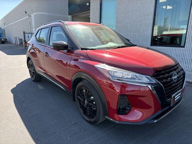 2023 nissan kicks sr