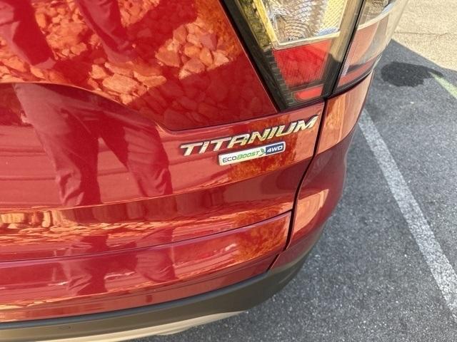 2017 ford escape titanium