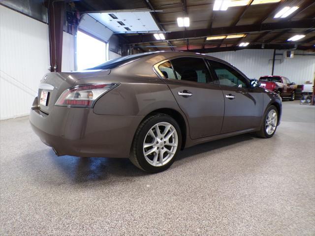 2013 nissan maxima s