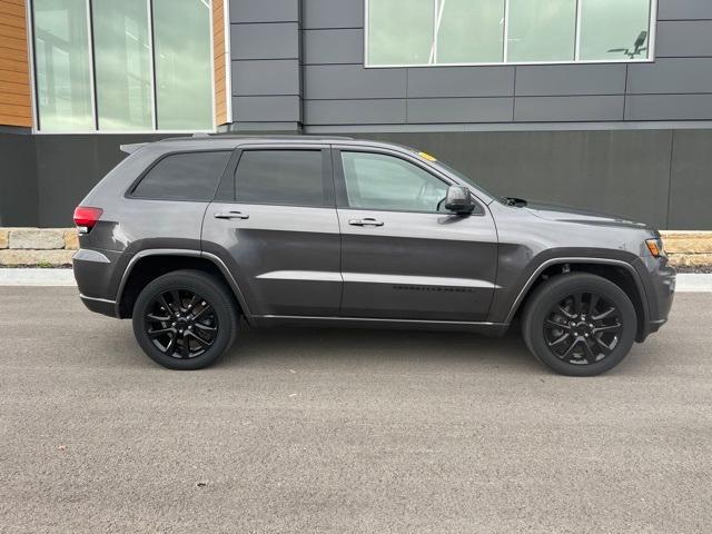 2019 jeep grand cherokee altitude