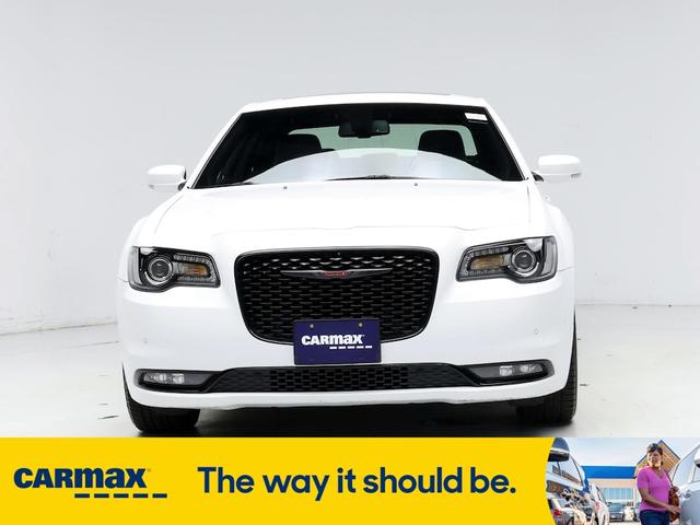 2023 chrysler 300 s
