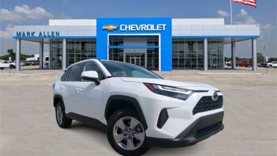 2023 toyota rav4 xle