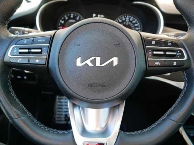 2022 kia stinger in south saint paul, minnesota
