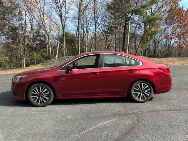 2018 subaru legacy premium