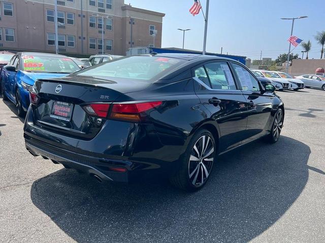 2021 nissan altima 2.5 sr
