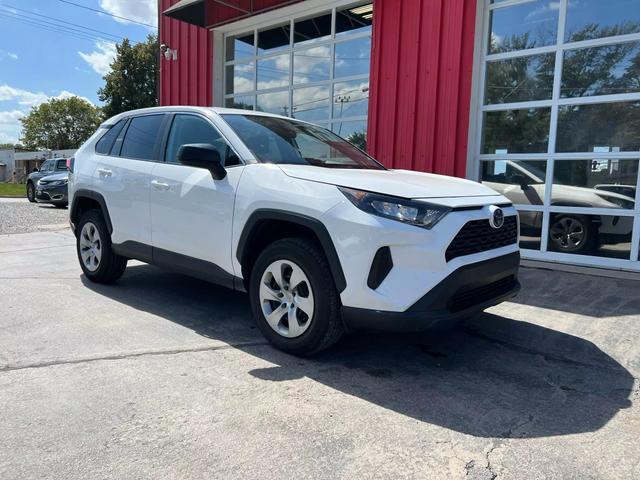 2022 toyota rav4 le