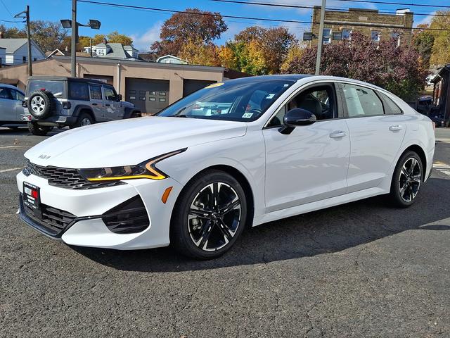 2022 kia k5 gt-line