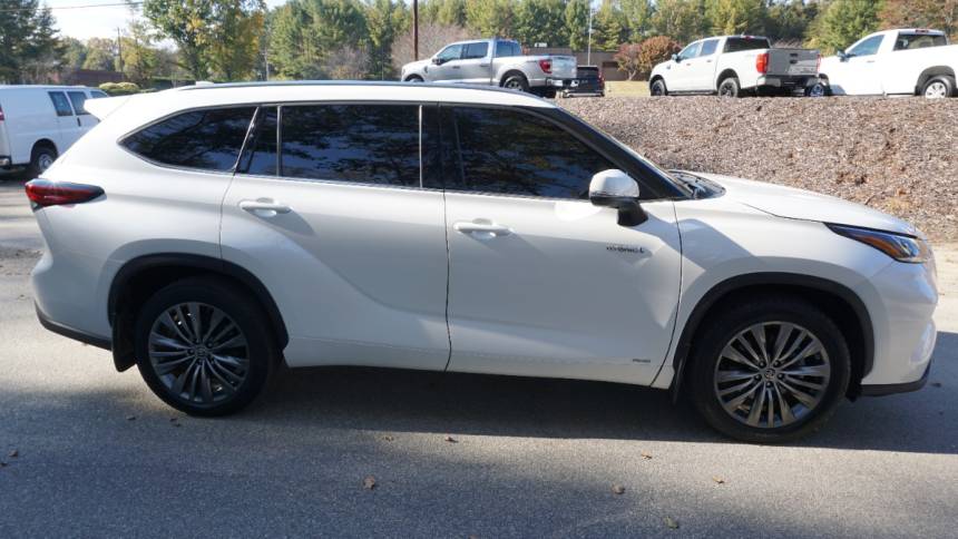 2021 toyota highlander hybrid platinum