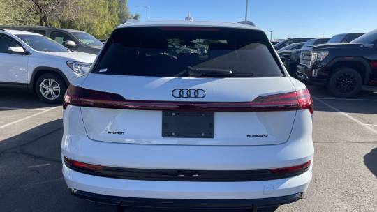 2022 Audi e-tron