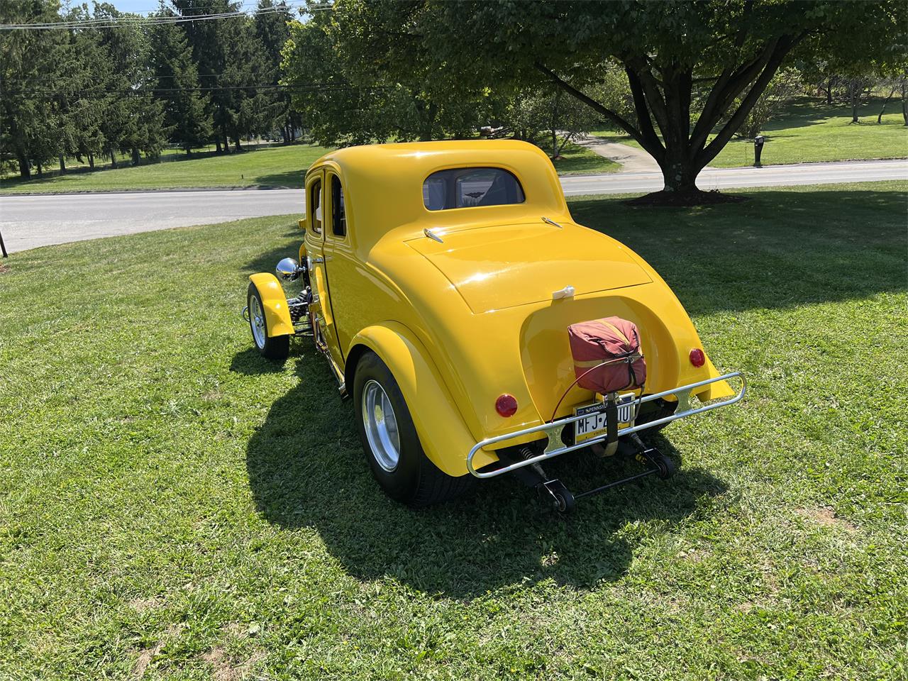 1933 willys 5-window coupe