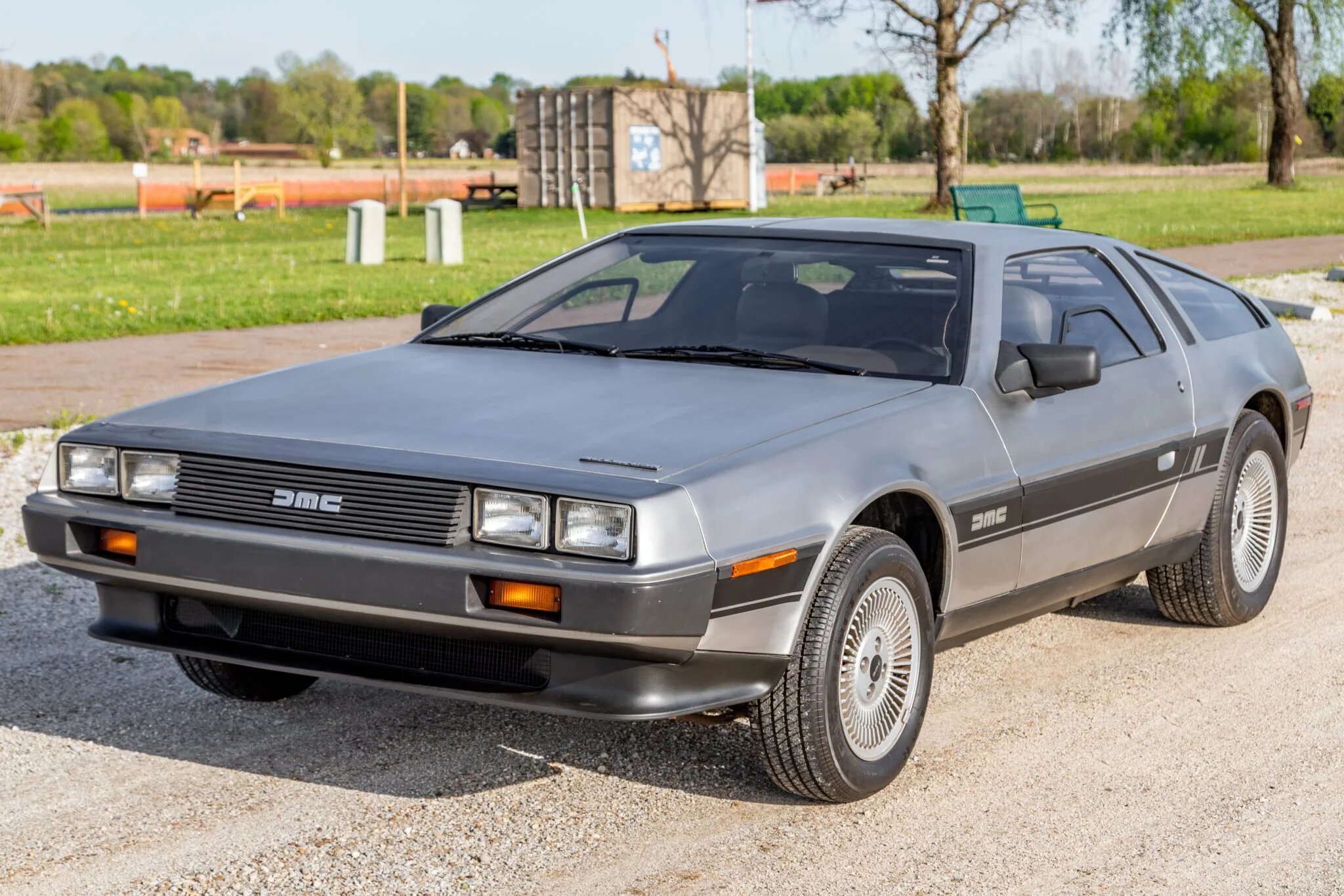 delorean dmc-12