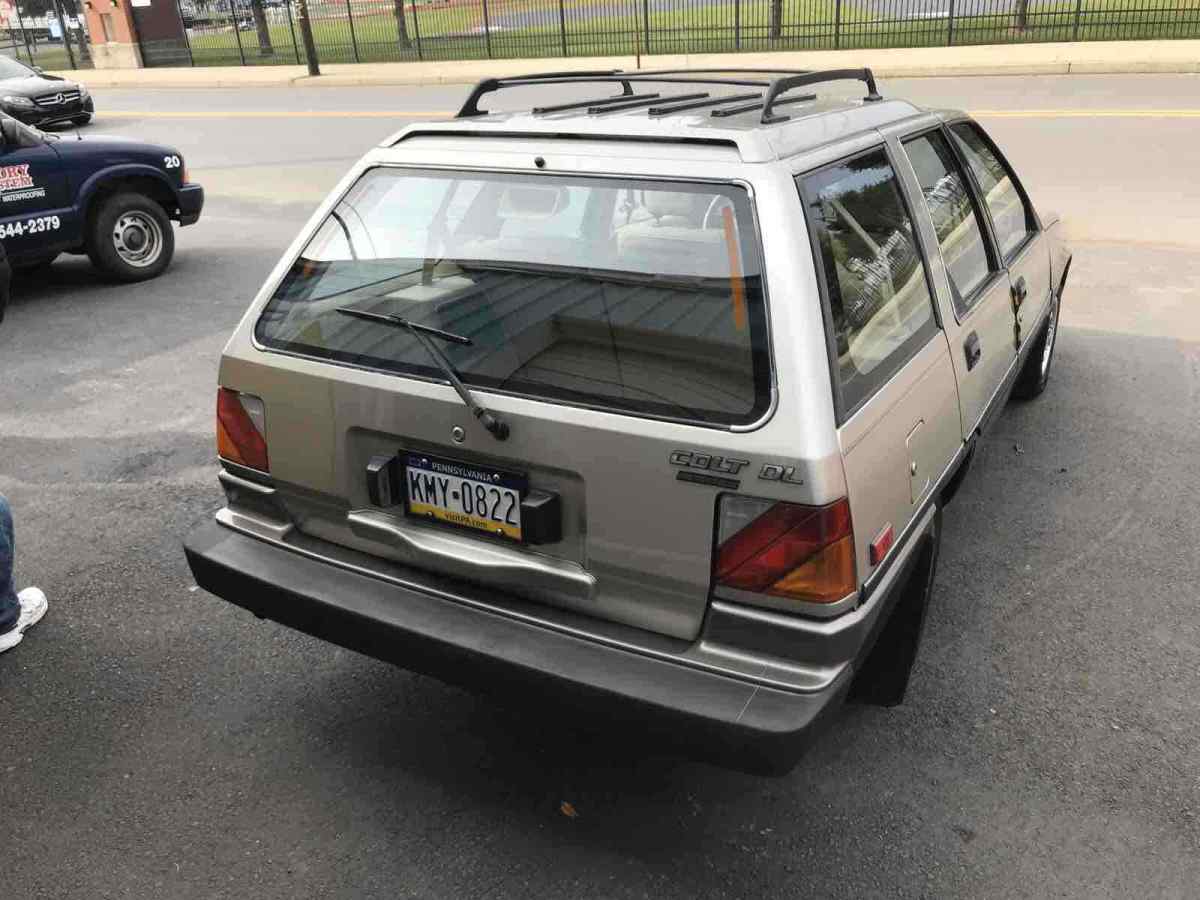 1989 dodge colt wagon brown fwd automatic dl