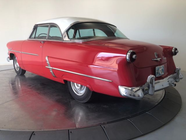 1953 ford crestline victoria hardtop 2-door