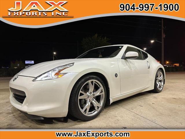 2009 nissan 370z base