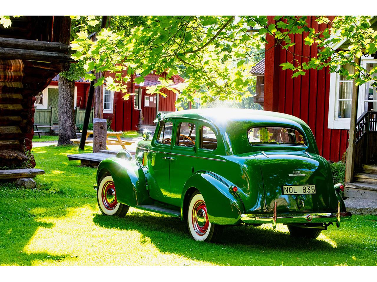 1939 pontiac 4-dr sedan