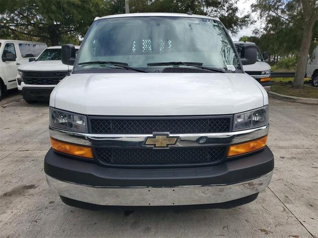 2022 chevrolet express 2500 work van