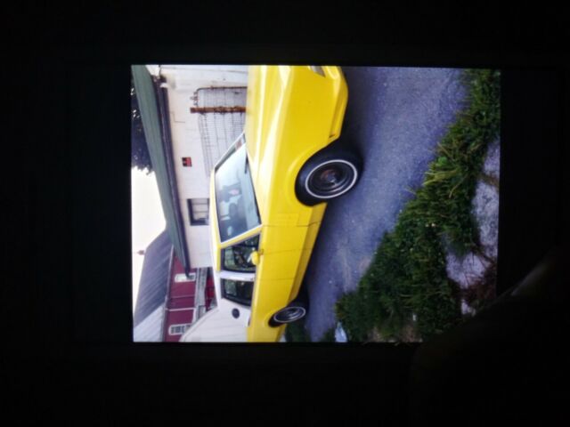 1983 lincoln mark vi sedan yellow rwd automatic