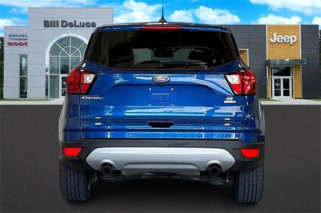 2019 ford escape se