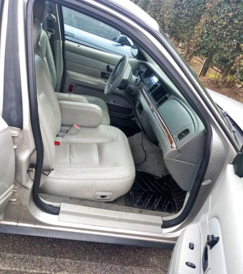 2003 ford crown victoria in north carolina by owner