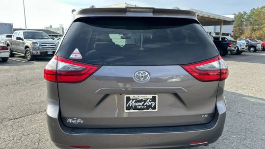 2020 Toyota Sienna