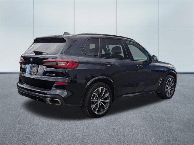 2022 bmw x5 m50i