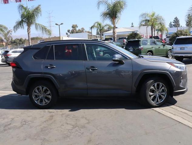 2022 toyota rav4 hybrid xle premium