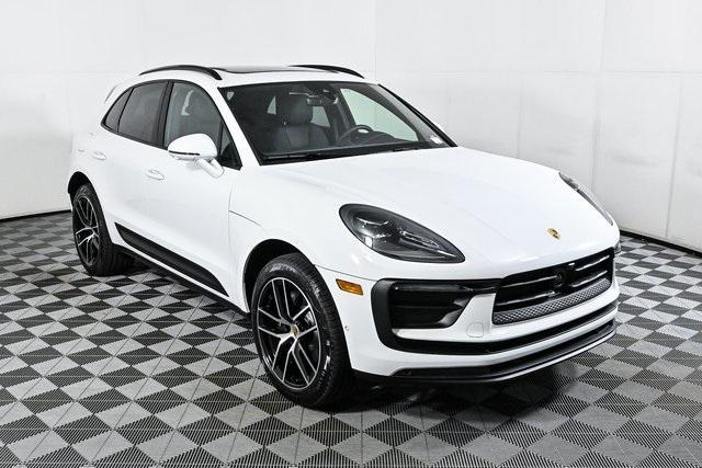2024 porsche macan base