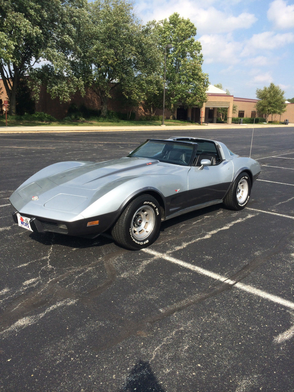 1978 chevrolet corvette silver anniversary edition coupe 2-door 5.7l